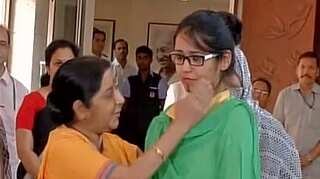 Uzma, who said she was forced to marry Pakistani man at gunpoint, returns to India