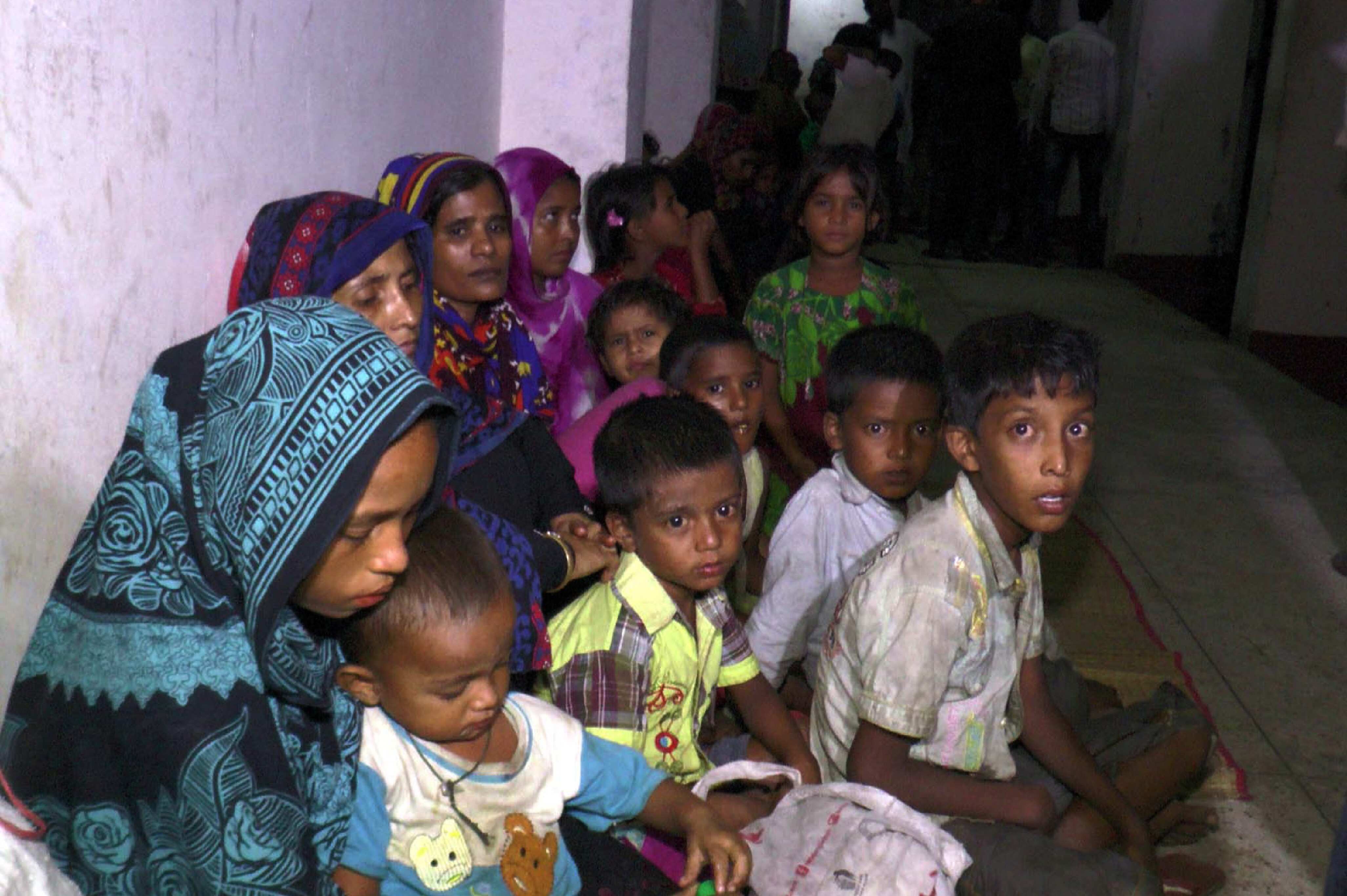 Nearly 300,000 evacuated as Bangladesh braces for Cyclone Mora Nearly 300,000 evacuated as Bangladesh braces for Cyclone Mora