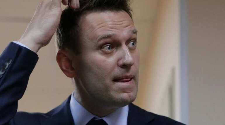 Russian court rules against Kremlin critic Navalny, orders graft allegation video deleted