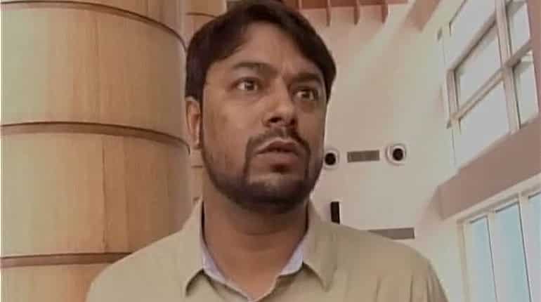 WATCH: Rahul Sharma, Delhi PWD scam whistleblower, shot at in Greater Noida