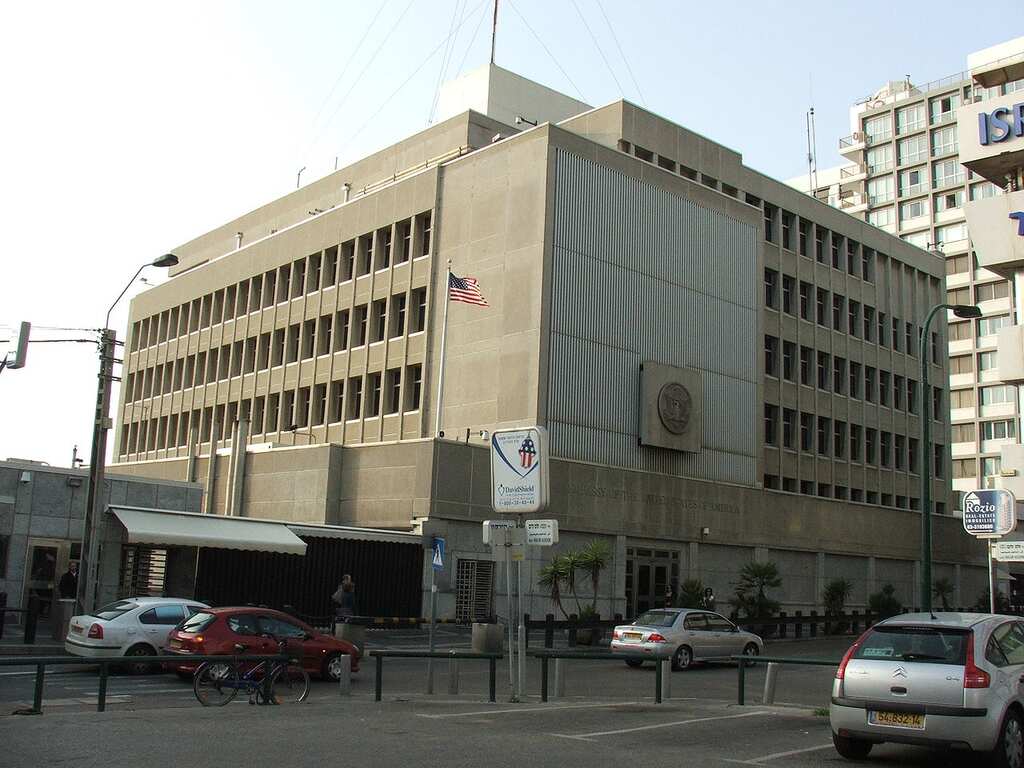 Palestinians happy as Trump delays moving US embassy to Jerusalem