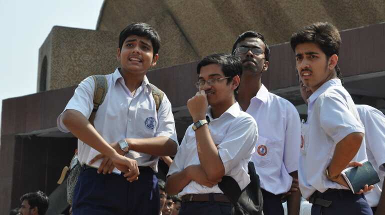Alternate set of question papers could have checked leaks: ex-CBSE officials