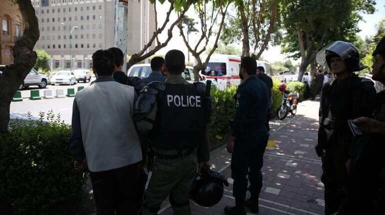 Iran twin attacks: 13 killed, Iran Guards claim US, Saudi 'involved' Iran twin attacks: 13 killed, Iran Guards claim US, Saudi 'involved'