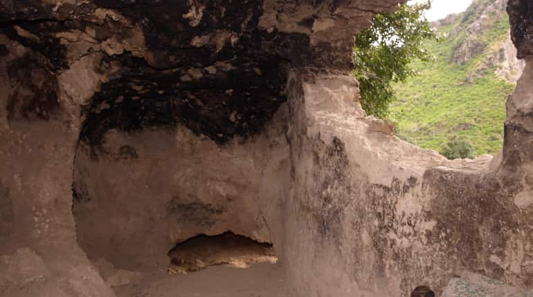 Pakistan says raid on cave hideout that kills 12 Islamic State-linked militants stops IS 'foothold'