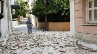 One dead as 6.3 magnitude earthquake jolts Greek islands and Aegean coast