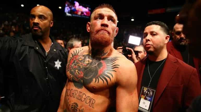 Floyd Mayweather, Conor McGregor agree to August fight