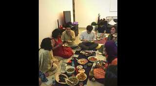 Hindus and Muslims break bread together on iftaar
