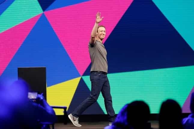 Facebook hits 2 billion-user mark, doubling in size since 2012 Facebook hits 2 billion-user mark, doubling in size since 2012