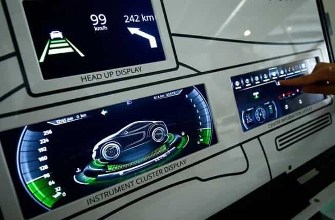 High-tech dashboards signal big changes for auto parts suppliers