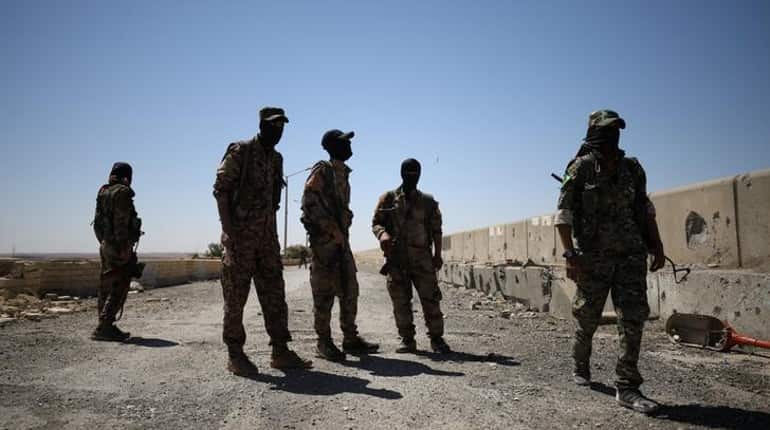 IS retakes Raqqa district from US-backed forces: Monitor