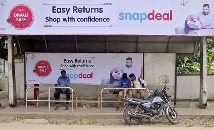 Snapdeal rejects Flipkart's initial bid: Sources Snapdeal rejects Flipkart's initial bid: Sources