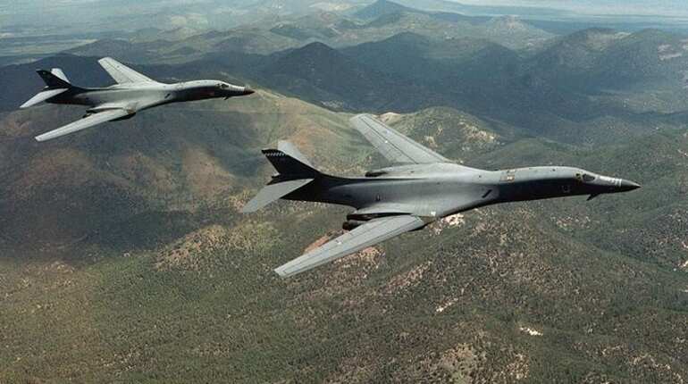 US bombers conduct drill near Korea DMZ in show of force