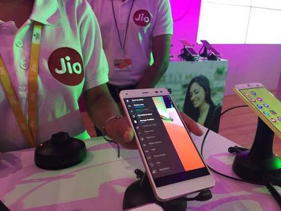 Reliance Jio probes alleged data breach of over 100 million customers Reliance Jio probes alleged data breach of over 100 million customers