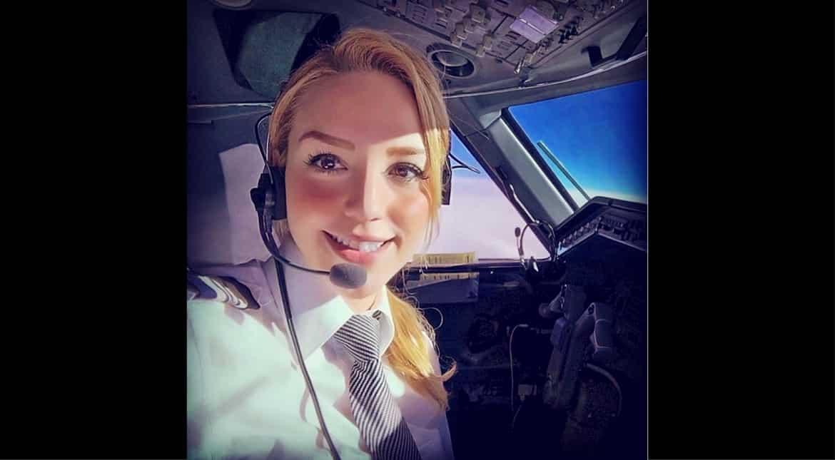 Pilot Alejandra Manriquez