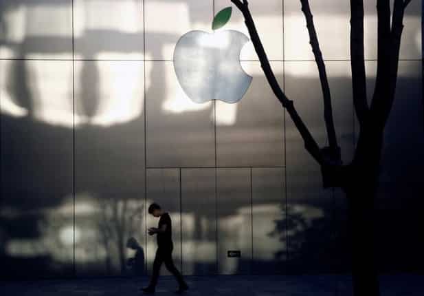 Apple sets up China data centre to meet new cyber-security rules