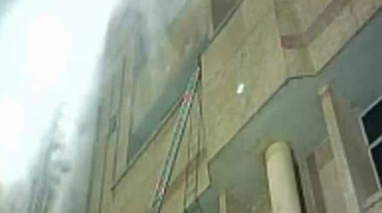 Delhi: Fire breaks out in Laxmi Nagar