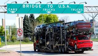 US makes lower trade deficit top priority in NAFTA talks
