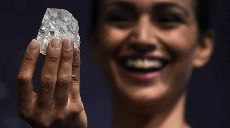 Lesedi La Rona: World's second largest rough diamond too big to sell