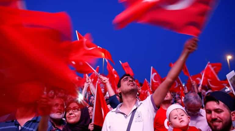 Turkish police detain 61 protesters in Ankara
