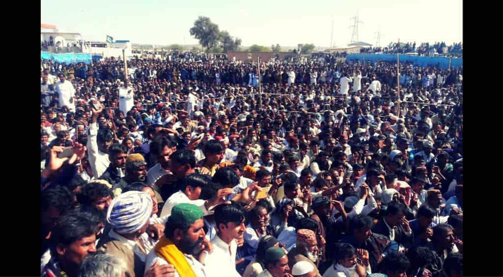 Thousands of Pakistani labourers protest in Karachi against China's unequal wages for locals