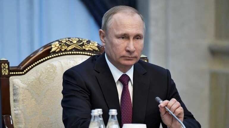 Putin orders US to cut diplomatic staff by 755