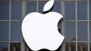 Dow tops 22k as Apple stocks surge
