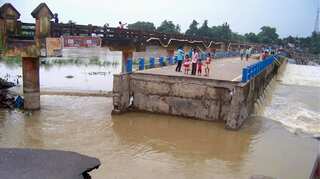 Over 100 bridges in India can collapse anytime: Nitin Gadkari
