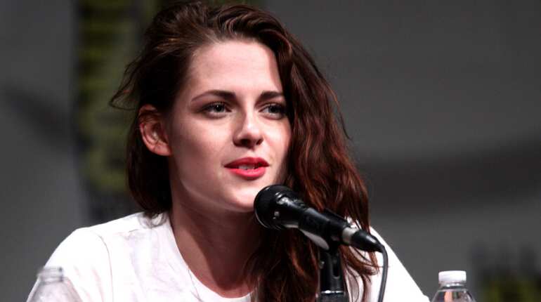Kristen Stewart says she was deeply in love with everyone she dated, opens up on her bisexuality Kristen Stewart says she was deeply in love with everyone she dated, opens up on her bisexuality