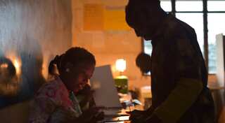 Kenyans go to vote amid fear of violence