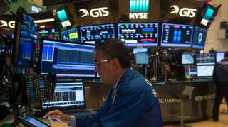 Wall Street starts new year with 1% slide on global slowdown jitters