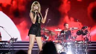 Taylor Swift is only requesting $1 in her alleged groping case
