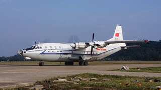 Chinese military surveillance planes fly close to Taiwan
