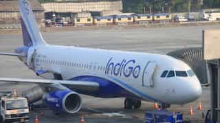 Kolkata: 23-year-old air hostess dies after falling from third floor