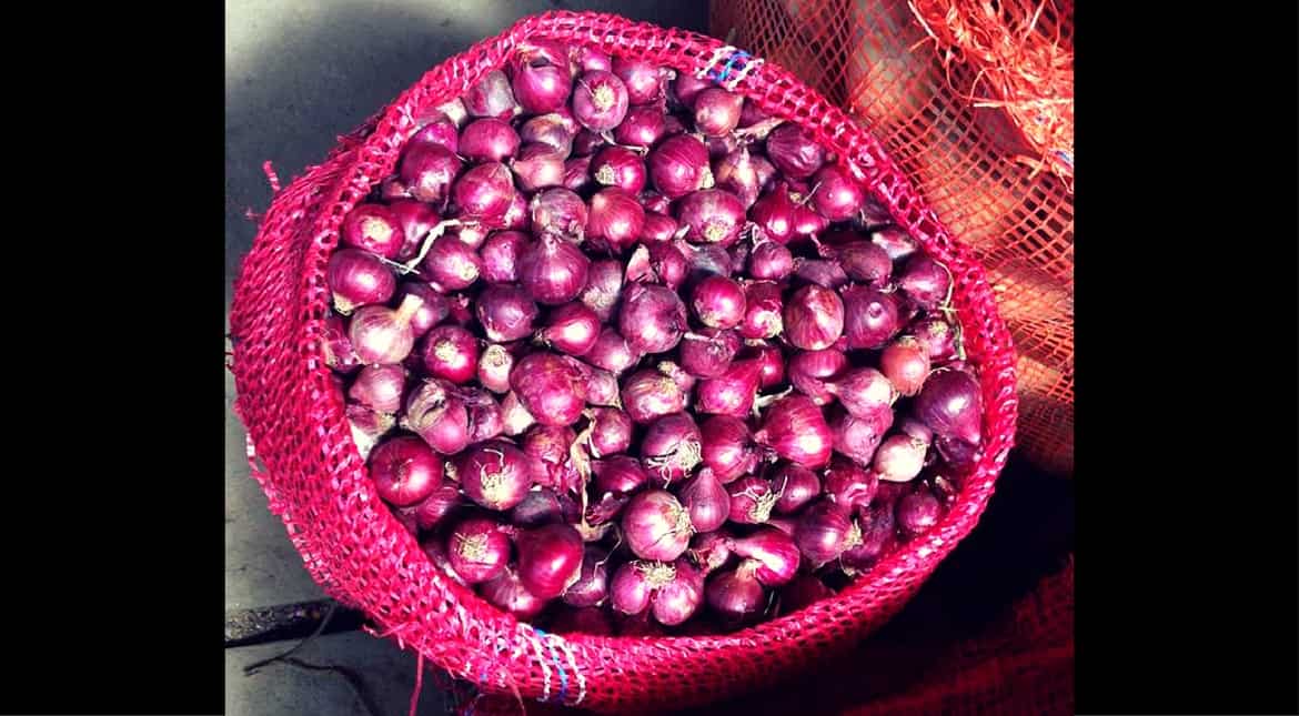 Govt reduces onion stock limit amid rising prices Govt reduces onion stock limit amid rising prices