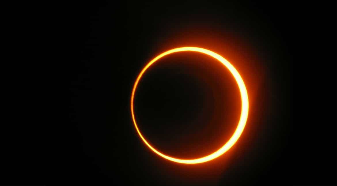 Annular solar eclipse on October 3, 2005