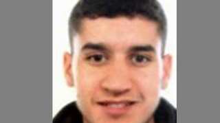 Barcelona attacker shot dead by Spanish police