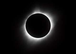 Sky is busy: This weekend is full of celestial events