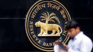 Government notifies new 200-rupee notes