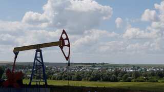 Increase in production from Libya, Oil prices fell on Wednesday