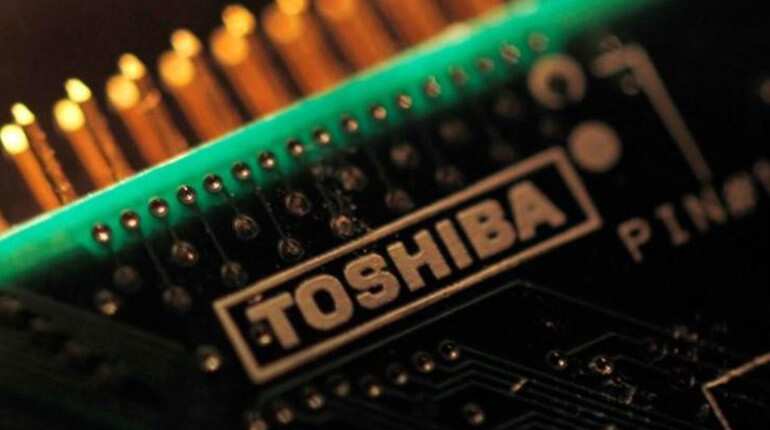 Western Digital group to offer 1.9 trillion yen for Toshiba's chip unit: Sources