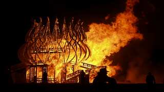 Man dies after running into flames at the fire festival in US