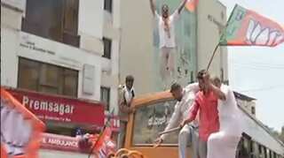 BJP workers clash with police as party to go ahead with 'Mangaluru Chalo' bike rally