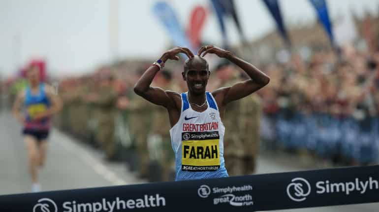 Mo Farah wins Great North run for record-breaking fourth time Mo Farah wins Great North run for record-breaking fourth time