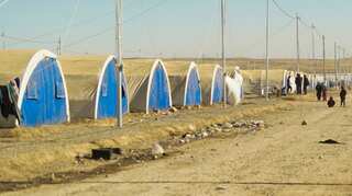1,400 wives, children of Islamic State militants held by Iraqi forces