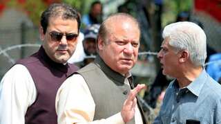 Pakistan: Supreme Court rejects Nawaz Sharif's plea seeking review of Panamagate verdict