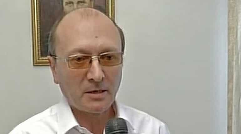 Ukraine ambassador's cell phone stolen at Red Fort while taking selfie