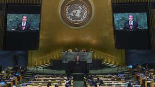 China tells Pakistan to resolve Kashmir issue bilaterally