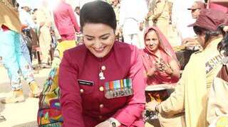Ahead of anticipatory bail plea, Delhi Police conduct searches to trace Honeypreet Insan