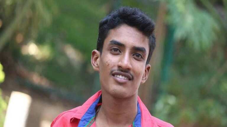 Bengaluru: 17-year-old photographed drowning in friends' selfie Bengaluru: 17-year-old photographed drowning in friends' selfie