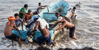 Sri Lanka arrests 5 Indian fishermen